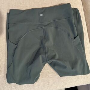 Lululemon Green Wunder Train with pockets